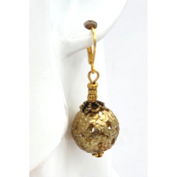 Vintage Filigree Gold Tone Leaf Embellished Bauble Medieval Lever Back Earrings - Picture 2 of 5